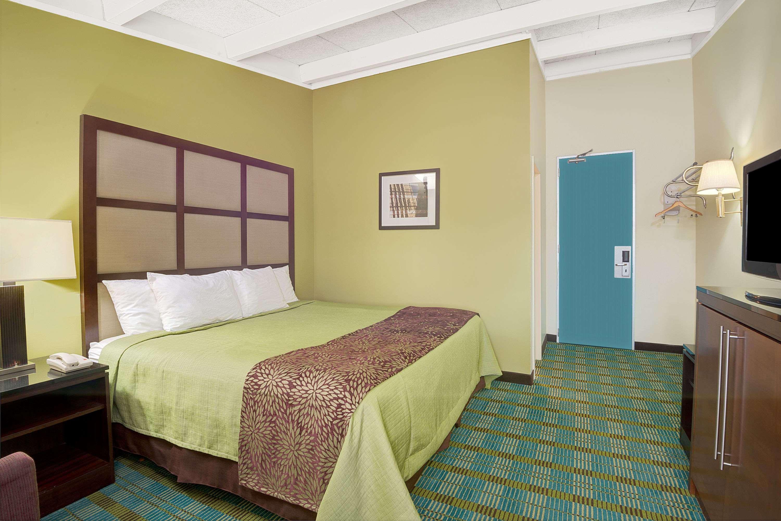 Days Inn By Wyndham Southington Exterior foto