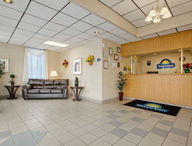 Days Inn By Wyndham Southington Exterior foto